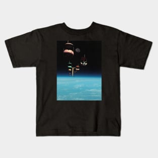 The Best View In The World - Space Aesthetic, Retro Futurism, Sci Fi Kids T-Shirt